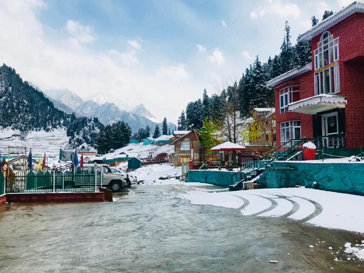 Hotel Glacier Heights Сонамарґ Екстер'єр фото